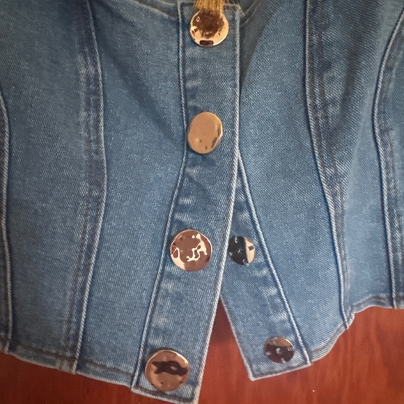 NWT House of Harlow 1960 Light Blue Denim Top - Picture 3 of 5